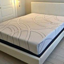 Camas y Colchón con su box Spring Queen