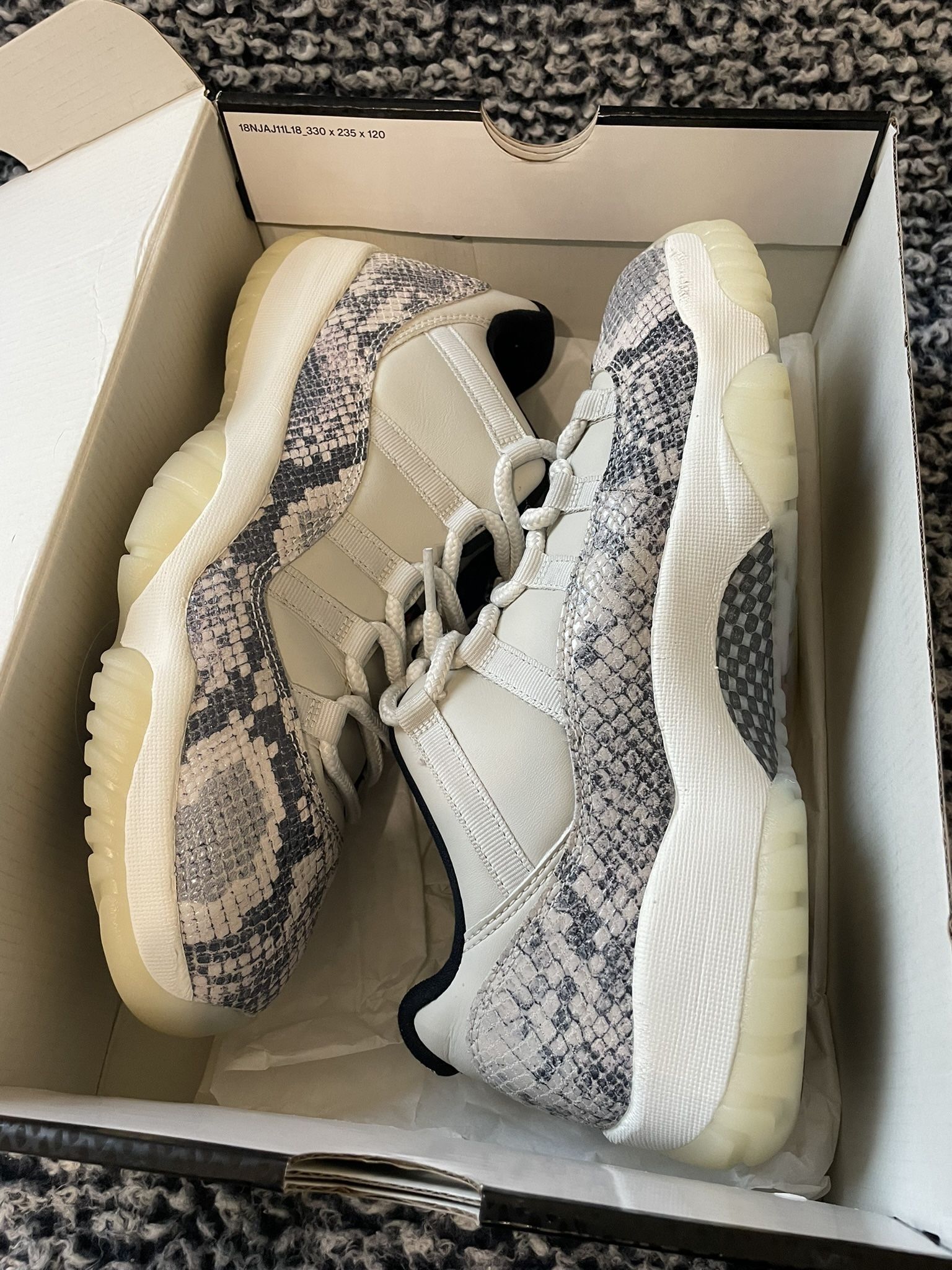 Jordan 11 Retro Low Snake Light Bone