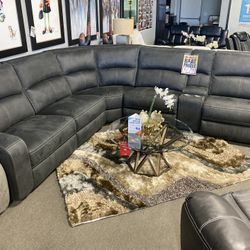 Reclining Sectional! $2,599! 🚨⭐️✨ Easy Financing! 