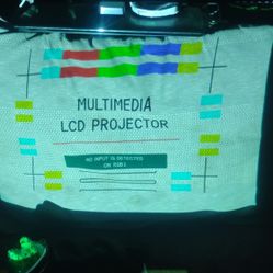 Box Light Portable LCD Projector Model Cp-731i