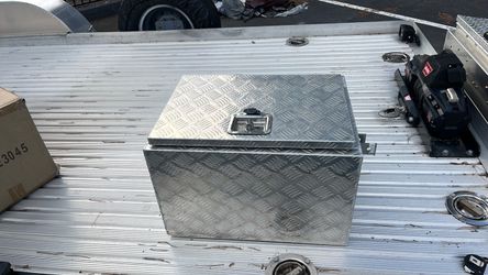 Aluminum Diamond Plate Tool Box