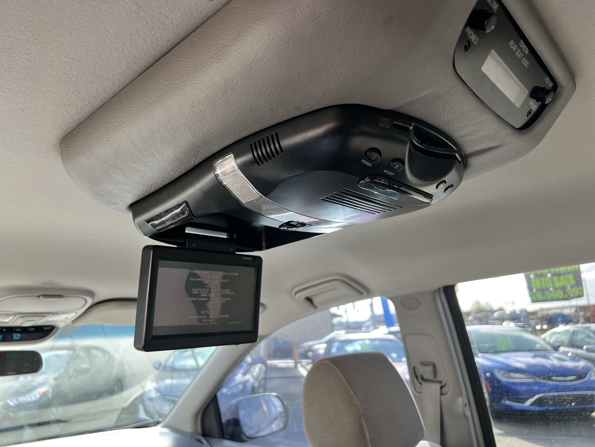 2004 Toyota Sienna