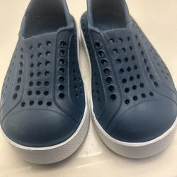 Play Shoes Size 4/5