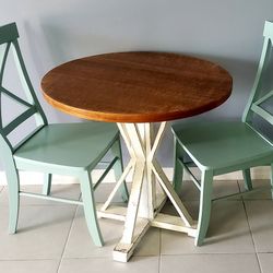 Farmhouse Table And Chairs