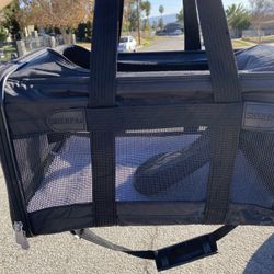 DOG / CAT CARRIER 