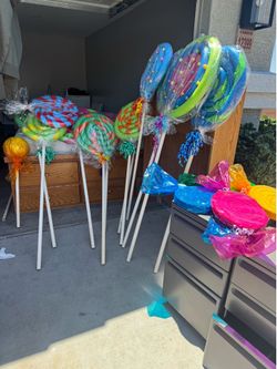 Party decor lollipops