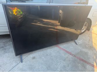 LG 76’ TV