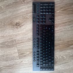 Logitech G915 Keyboard