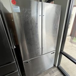 $999 LG Counter Depth MAX French Door Refrigerator 36”W, One Yr Warranty