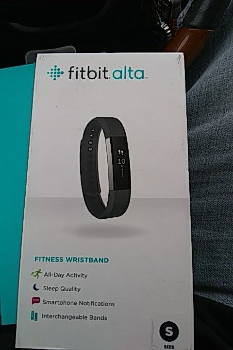 Fitbit Alta wristband size small