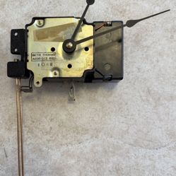 Seth Thomas A036-012 820 & Strike Wall Clock Movement For  Parts