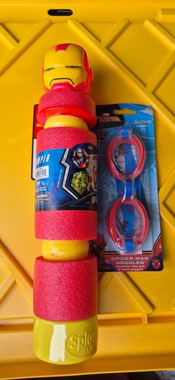 New kids swim goggles and water squirter