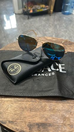 Ray-Ban Aviator Sunglasses with Case