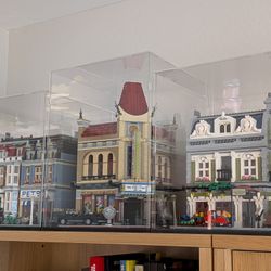 LEGO Modular Buildings