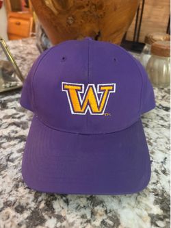 Vintage Richardson Pro Model University of Washington UW Huskies Purple