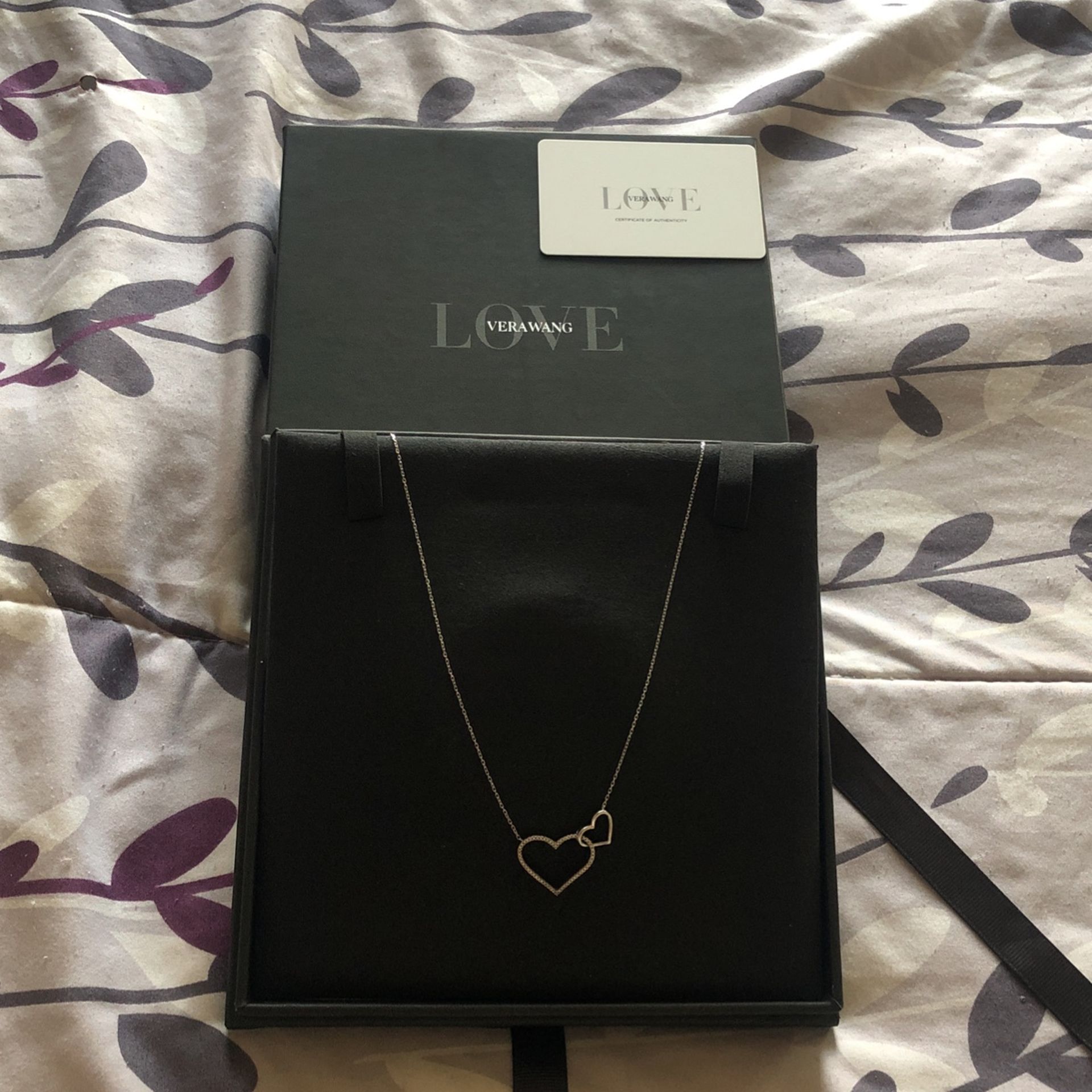 (Zales ) Vera Wang love Collection