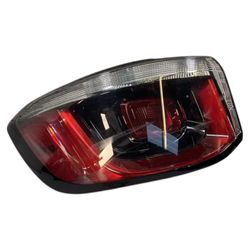 2017 2019 JEEP COMPASS LEFT SIDE TAIL LIGHT OEM