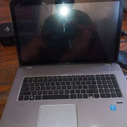 HP I7 Touchscreen laptop. No Charger Untested 