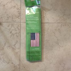 Brand New Harley Davidson Set Of 3 Garden Flags With Stand