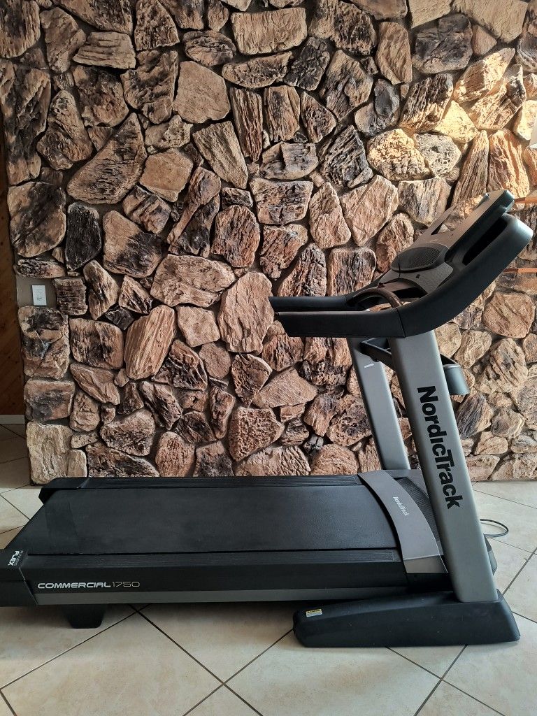 Nordictrack Commercial 1750 Treadmill