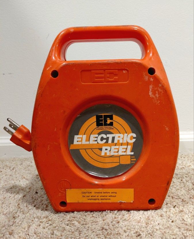 Retractable Extension Cord- 25 Ft.