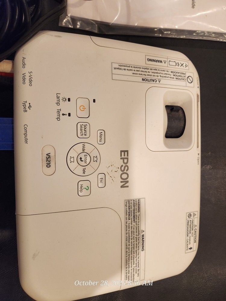 Laptop  / Projector  Screen 