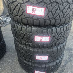 Nitto Ridge Grappler LT285/75/18.