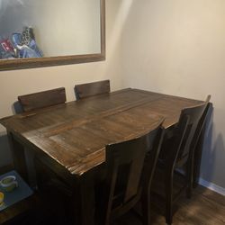 Dinning Table 