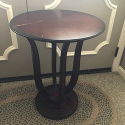 Vintage Bombay Pedestal Table.