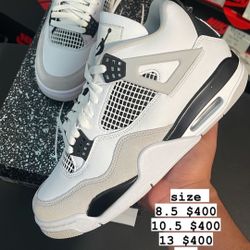 Black Military 4s size 8.5,10.5,13