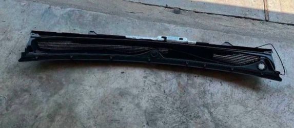 2017-2019 Chevy Silverado 2500 Cowl Cover Air Inlet Panel Oem
