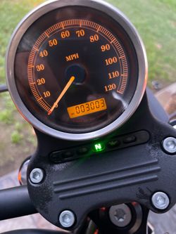 2012 Iron 883