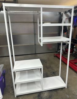 Freestanding closet wardrobe