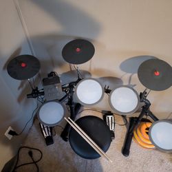 Electric Drum Set And Simmons Amplifier