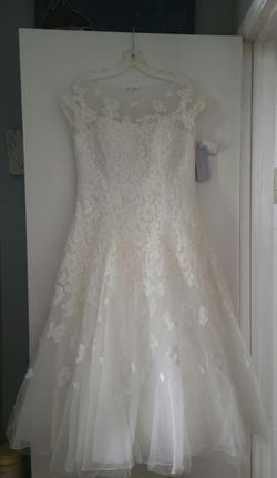 NEW - David's Bridal Dress