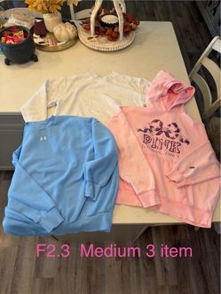 PINK Victoria's Secret, under armor, universal threads, size medium smoke free