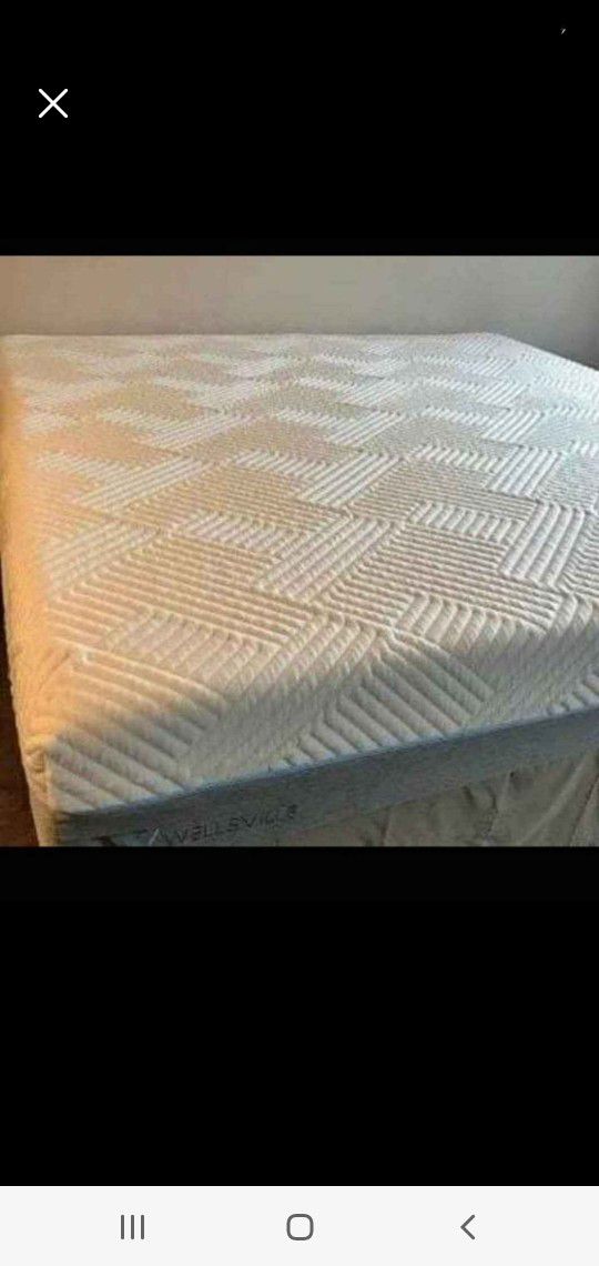 King new thick pillow top bed  can deliver 