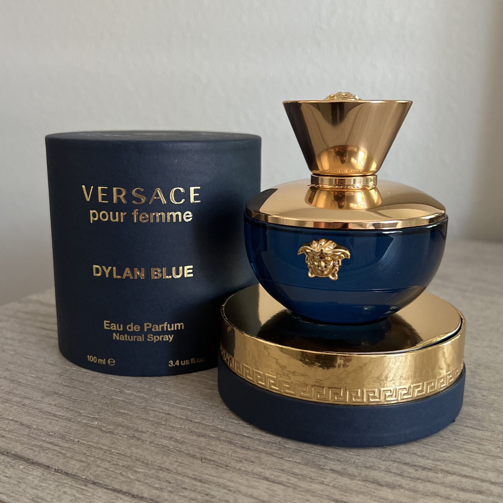 Versace Dylan Blue Pour Femme Eau de Parfum 3.4fl Oz for Sale in Portland,  OR - OfferUp