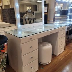 Avery Vanity & Top W/Led White
