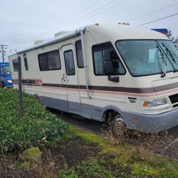 1992 Fleetwood Southwind It's Going To Get Towed  Away So Offer Me Something  