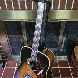 1985 Gibson Dove