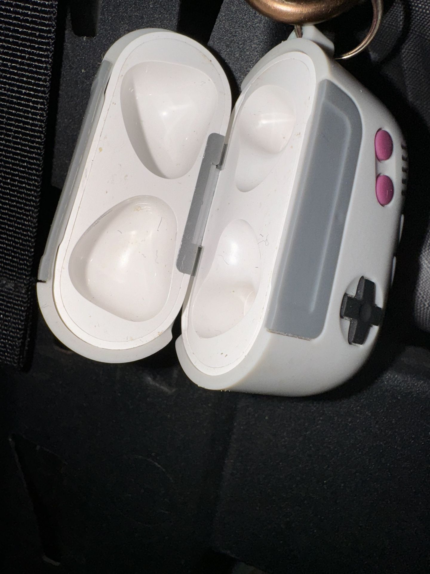 Air POD Pro Case W Gameboy cover