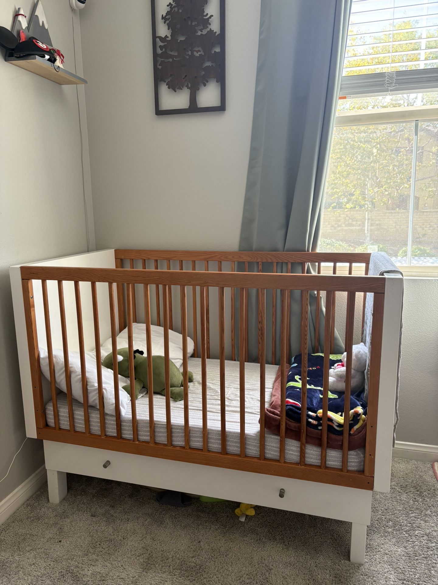 Baby Crib 