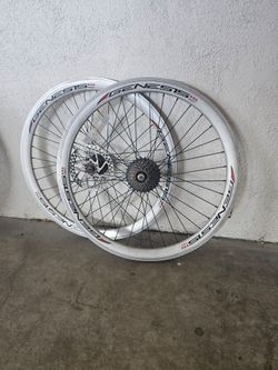 Génesis 26 inch wheel