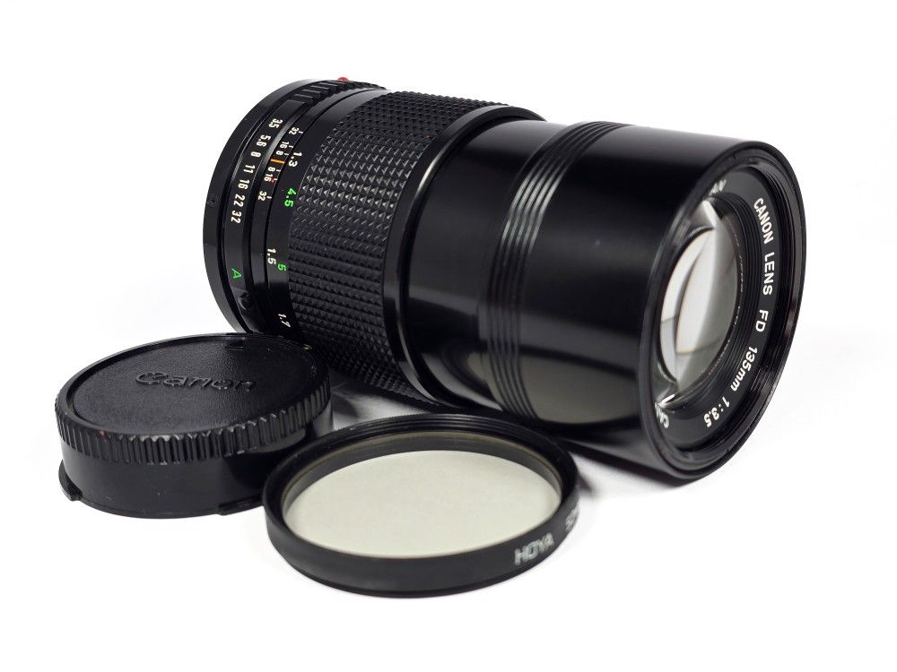 Nice Canon FD 135mm f/3.5 Zoom Lens