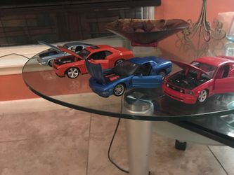 Model cars mustang 67 ,08Dodge challenger,04 mustang