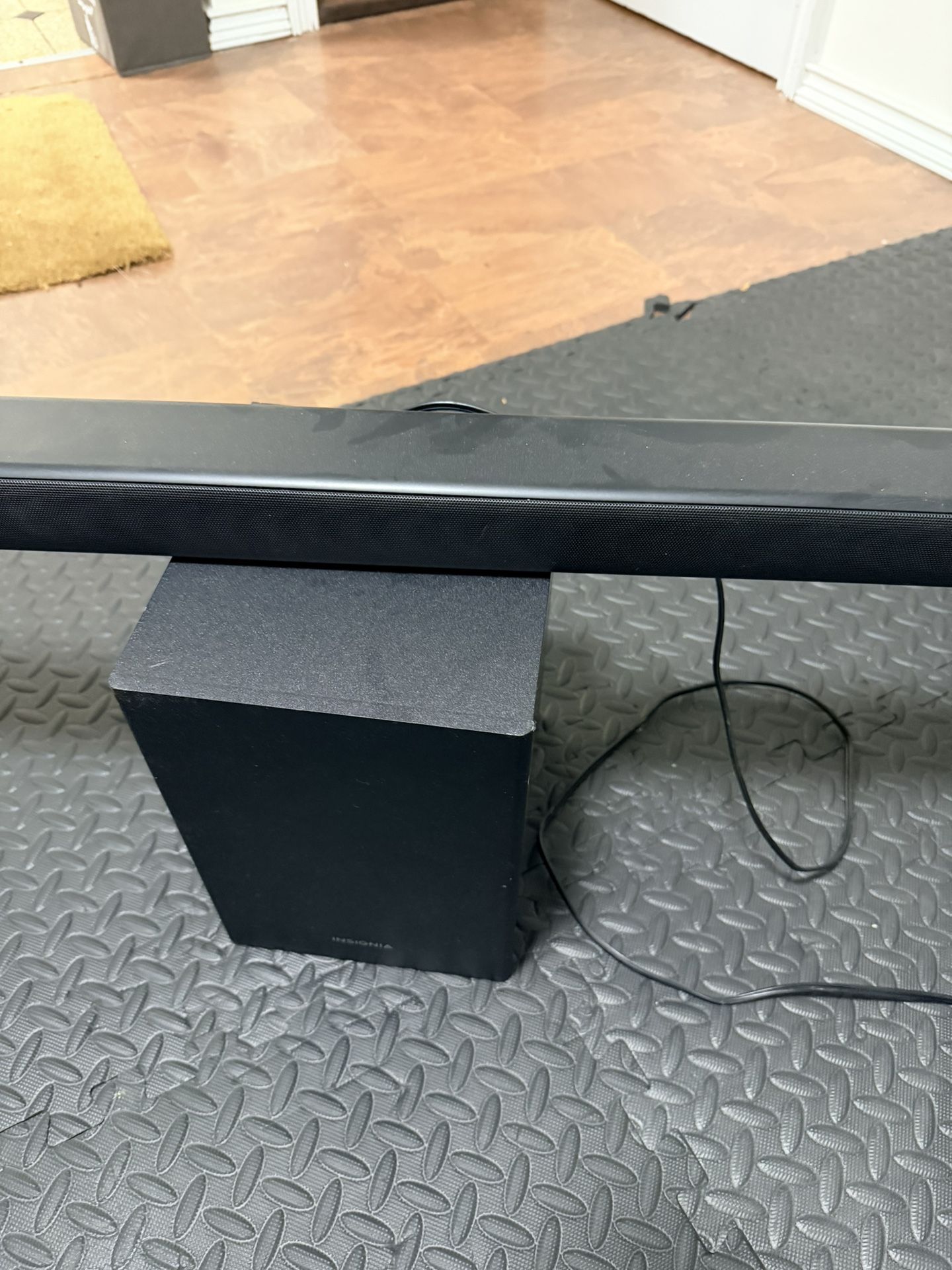 Insignia Soundbar with Subwoofer – Great Sound!