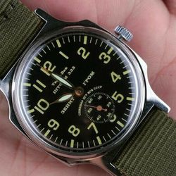 Men's wrist watch POBEDA Soviet old watch for men military watch. 