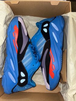 Yeezy Boost 700