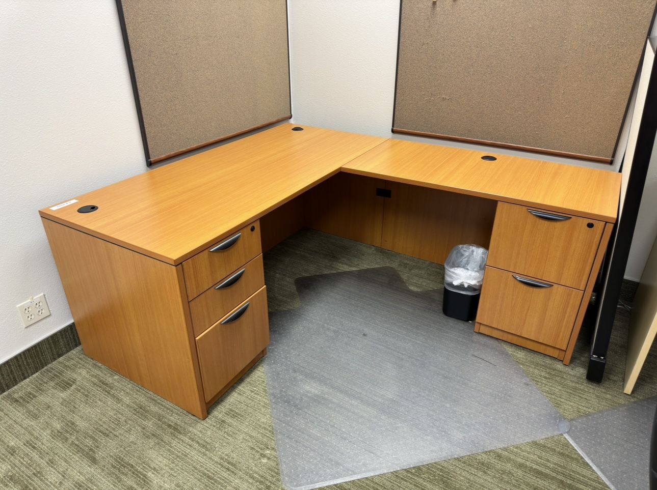 SOLID STURDY Desk SALE For Cheap for Sale in Monrovia, CA OfferUp